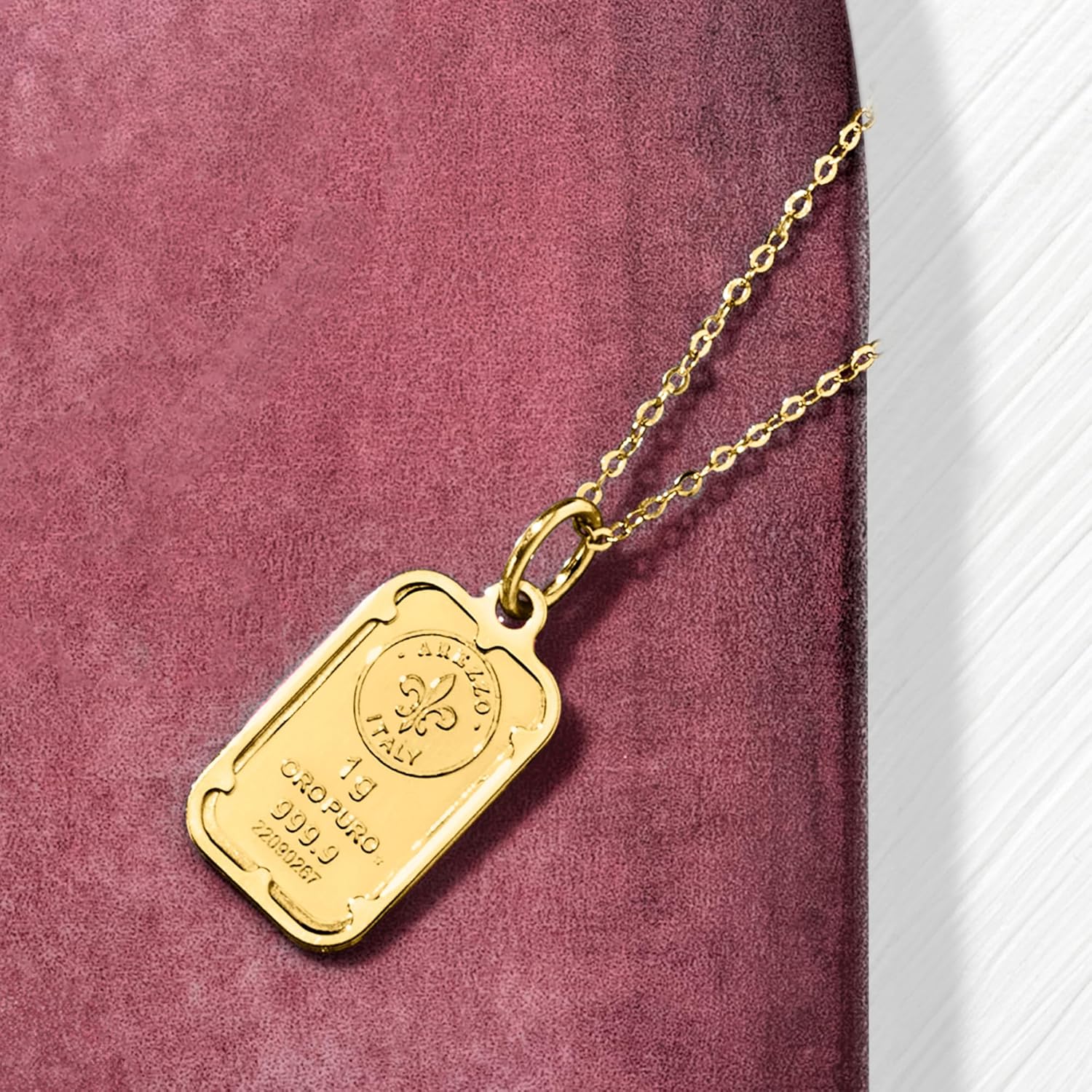 Majestic Aura Pendant