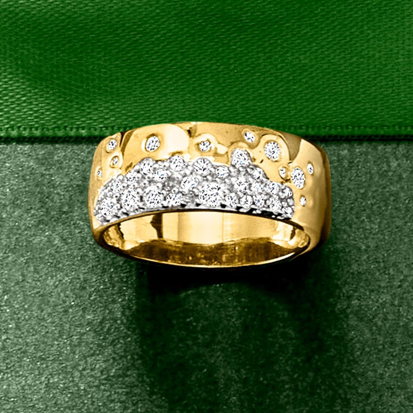 Celestial Dust 18kt Gold Diamond Ring 